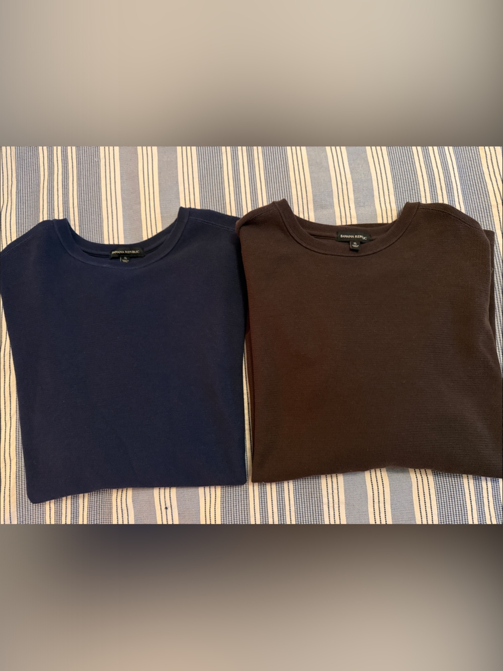 Lot of 2 Mens Banana Republic Long Sleeve Shirts